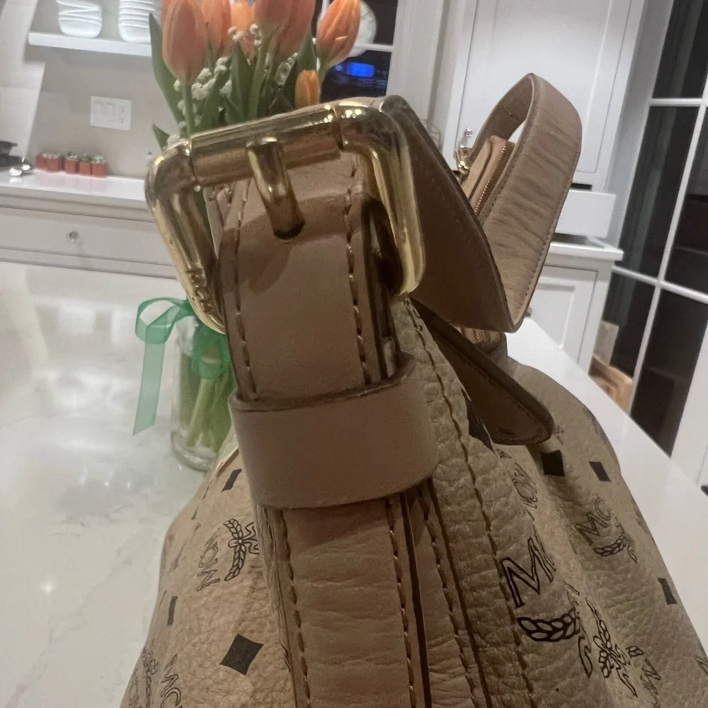 1813 MCM Tan Shoulder Bag